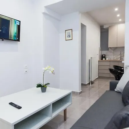 Stylish Brand New Apt Near Megaro Mousikis Athens Exterior photo