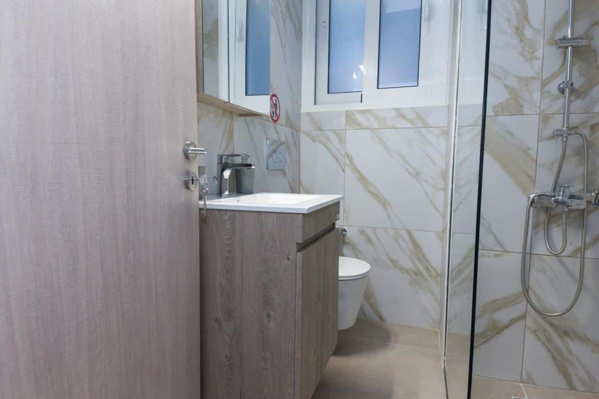Stylish Brand New Near Megaro Mousikis Athens
