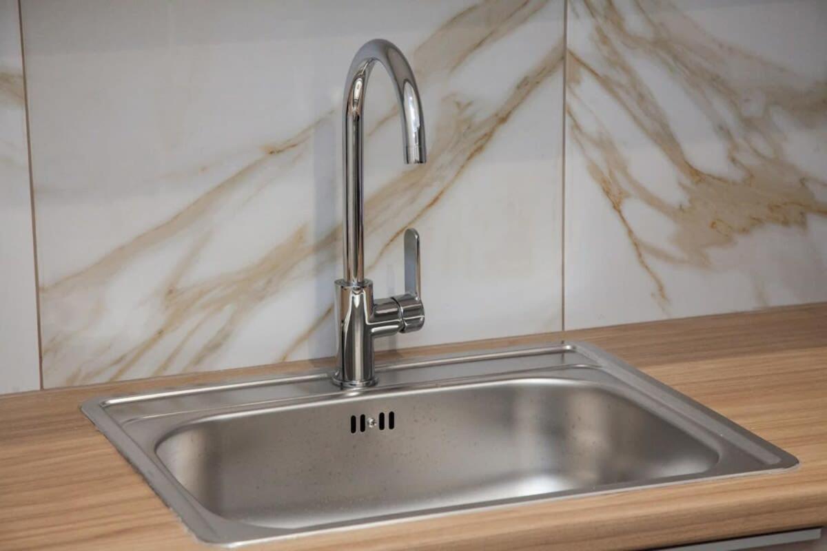 Stylish Brand New Near Megaro Mousikis Apartment Athens